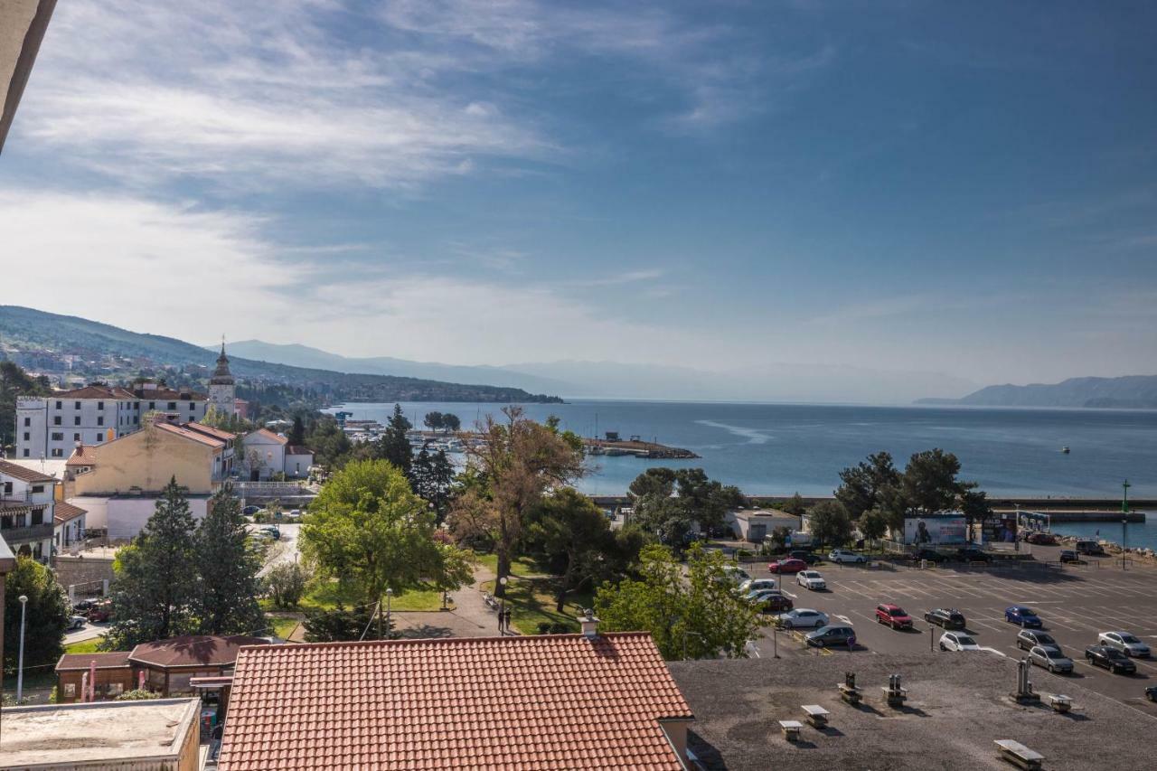 Apartment Center Crikvenica Exterior photo